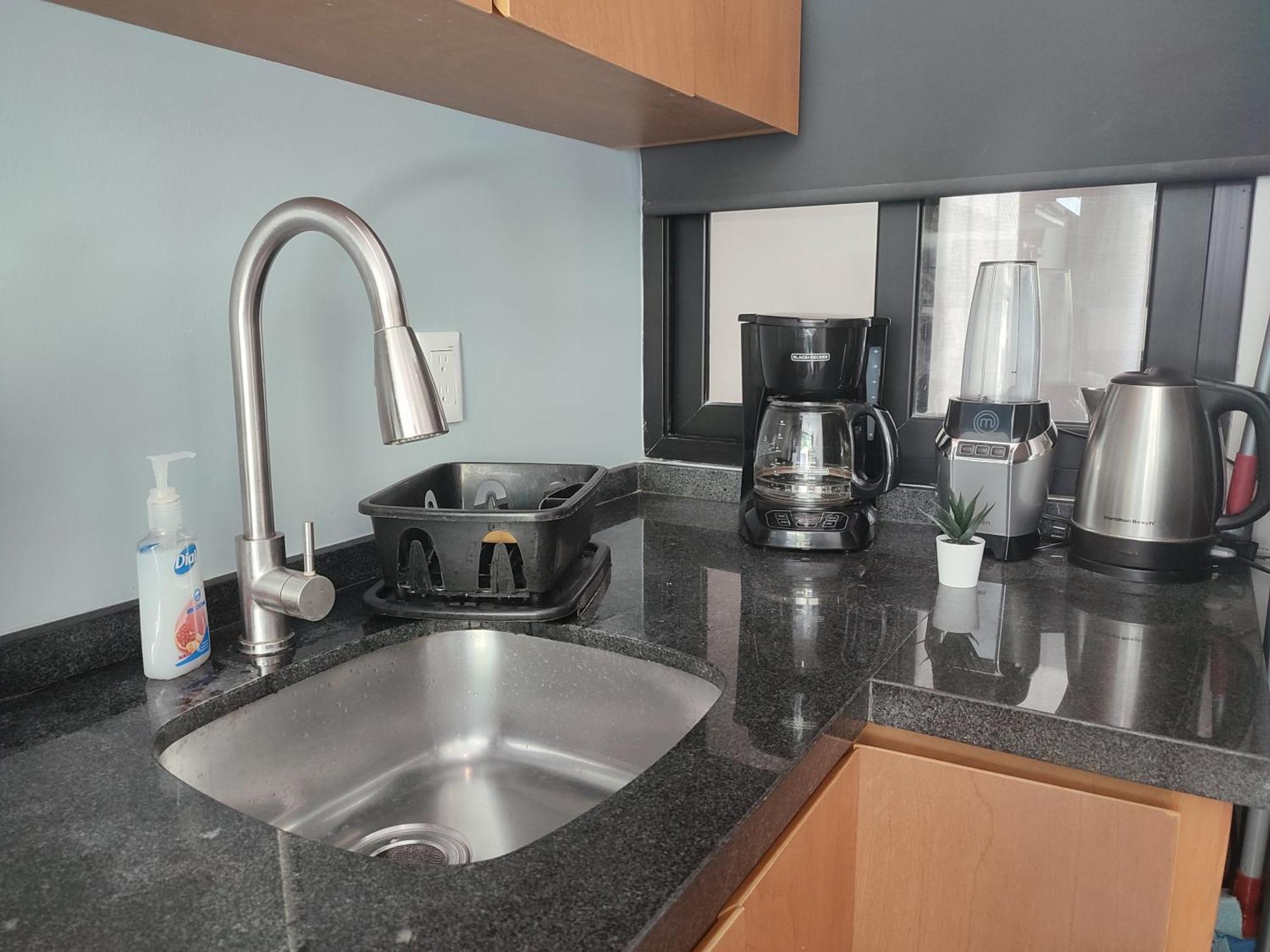 Modern 1 Bedroom Suite By Beach Great Location! Puerto Morelos Bagian luar foto